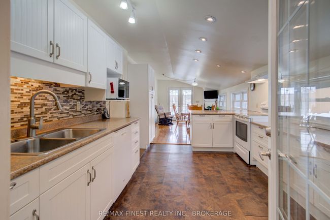 14064 County Rd 38, House other with 3 bedrooms, 2 bathrooms and 5 parking in Sharbot Lake ON | Image 8
