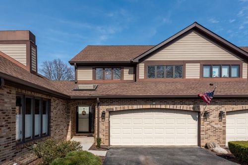 1926 Golf View Dr, Bartlett, IL, 60103-9543 | Card Image