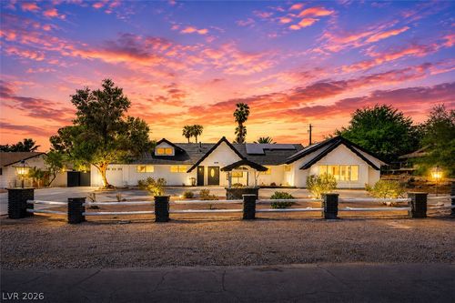 1935 Gabriel Dr, Las Vegas, NV, 89119-6131 | Card Image