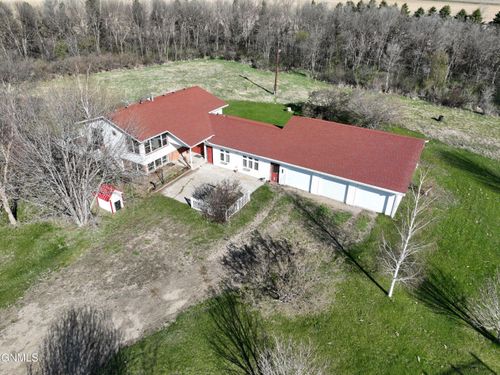 9537 38th Ave Se, Venturia, ND, 58413-9104 | Card Image