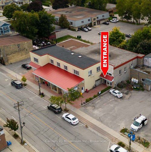 910c Queen St, Kincardine, ON, N2Z2Y2 | Card Image