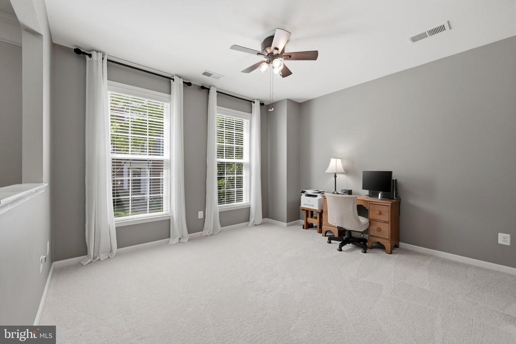 Residential in BRAMBLETON 5
