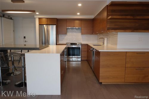 apt-2603-1300 E Lafayette St, Detroit, MI, 48207-2926 | Card Image