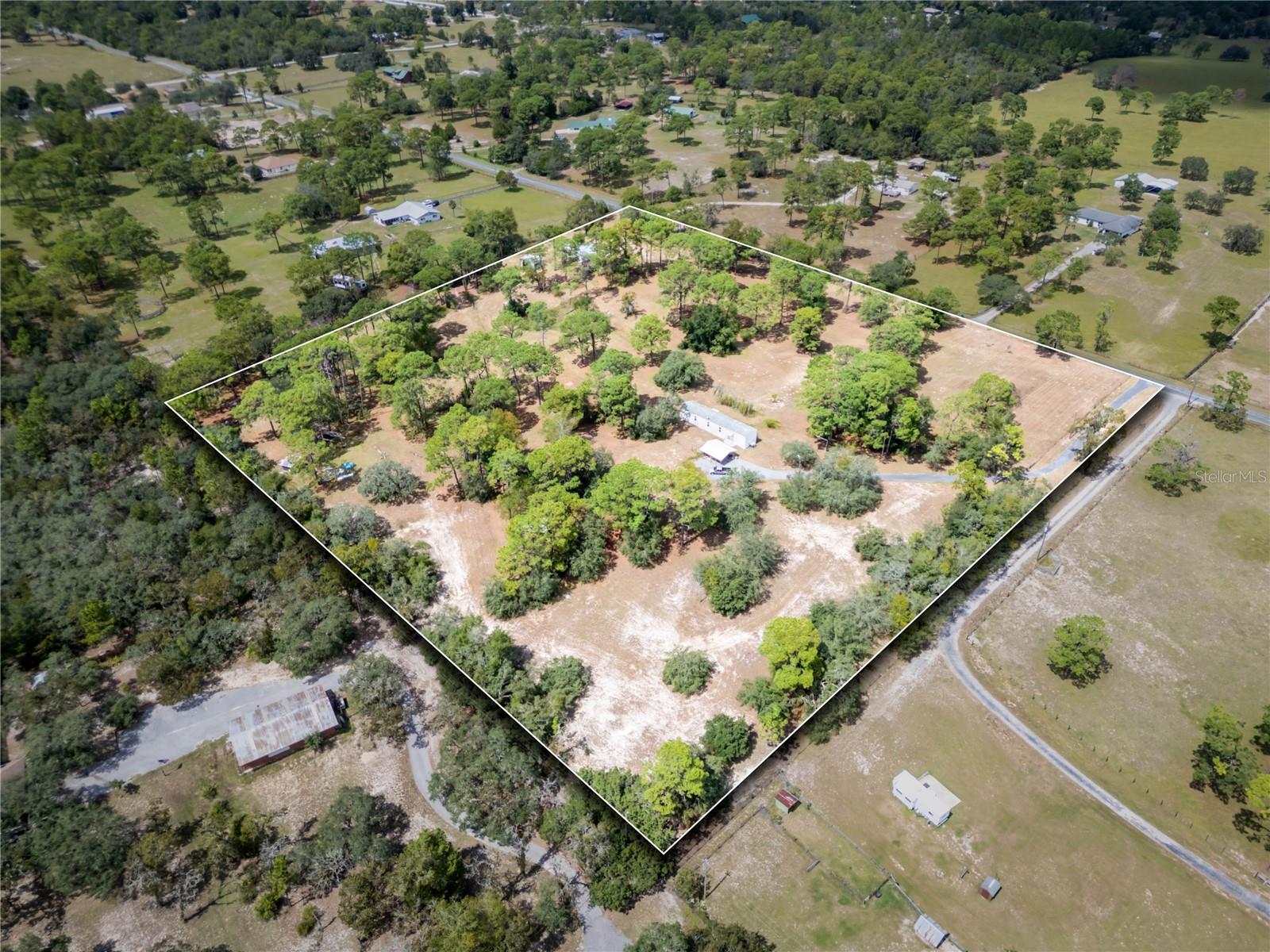 Residential in DUNNELLON 3