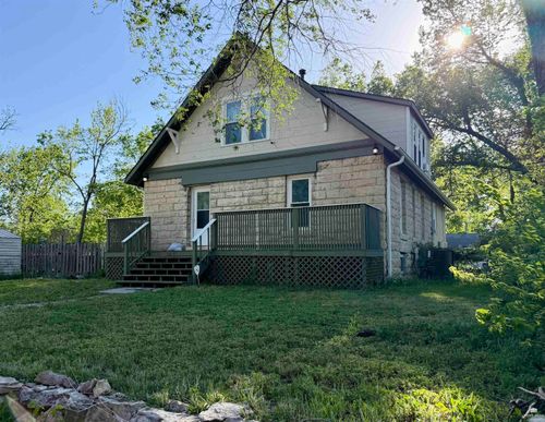 1618 Bradley Ave, Junction City, KS, 66441-2335 | Card Image