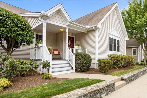 unit-323-500 Mendon Rd, Cumberland, RI, 02864-6227 | Card Image