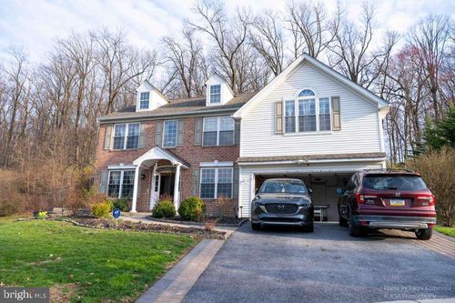 798 Southwind Ln, DOWNINGTOWN, PA, 19335-3413 | Card Image