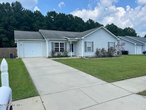 206 W Woodbine Ter, Burgaw, NC, 28425-2979 | Card Image
