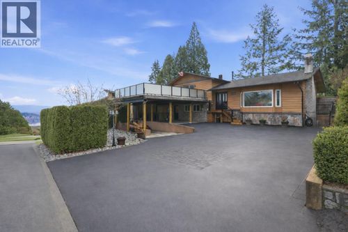526 Yale Rd, Port Moody, BC, V3H3K3 | Card Image
