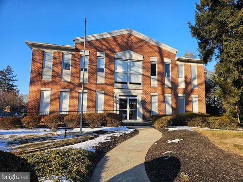 2nd-floor-2215 E Market Street, YORK, PA, 17402 | Card Image