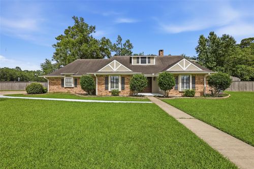 125 Lexington Dr, Vidor, TX, 77662-6034 | Card Image