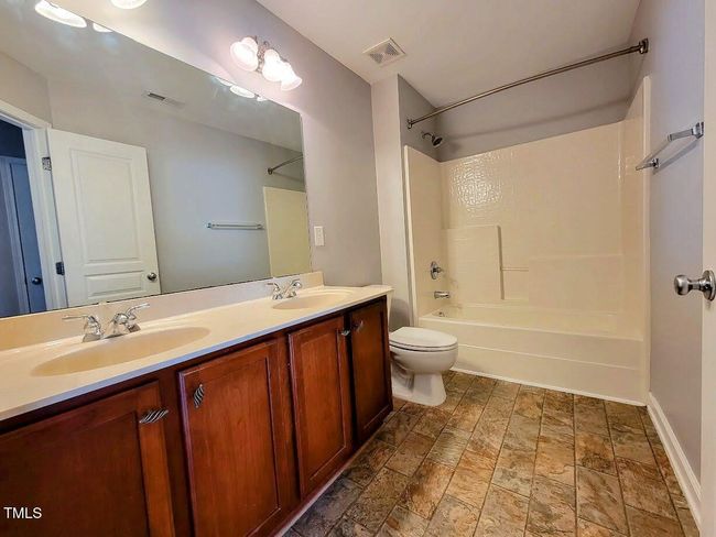 Hall Bath 1 | Image 18