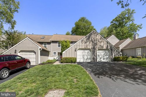 289 Tulip Tree Ct, BLUE BELL, PA, 19422-2808 | Card Image