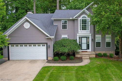 4730 Squire Dr, Northfield, OH, 44067-3292 | Card Image