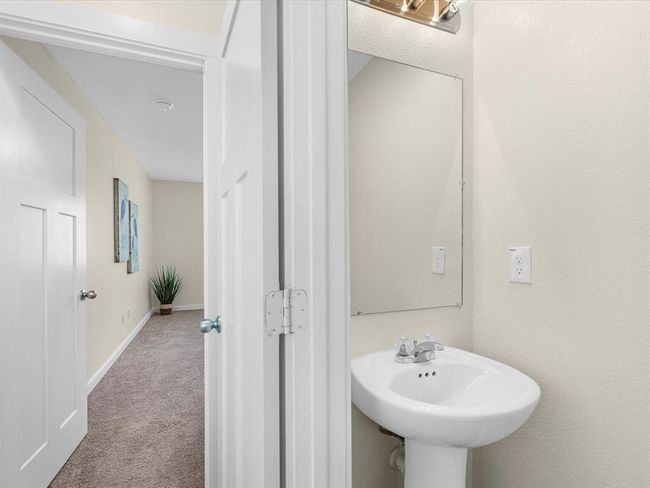 Half Bath | Image 15