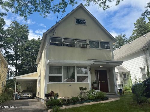 215 Elder Street, Schenectady, NY, 12304 | Card Image