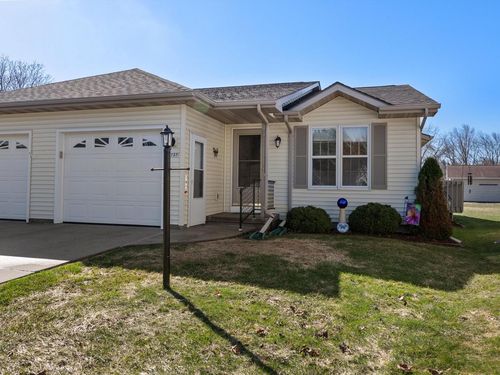 1737 Cedar Court, Manitowoc, WI, 54220 | Card Image