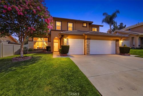 3319 Willow Park Cir, Corona, CA, 92881-4028 | Card Image