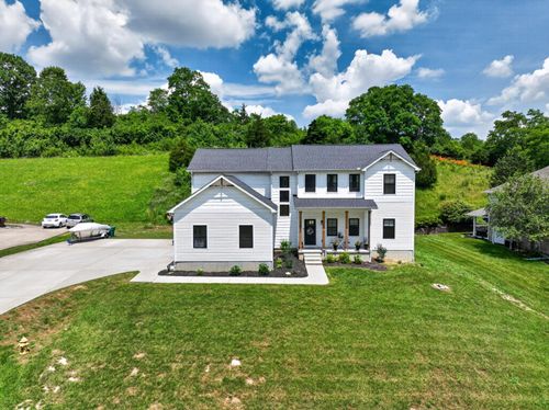 1064 Springwood Court, Lawrenceburg, IN, 47025 | Card Image