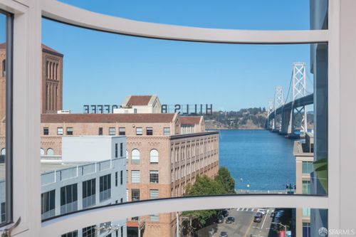 815n-403 Main St, San Francisco, CA, 94105-2080 | Card Image