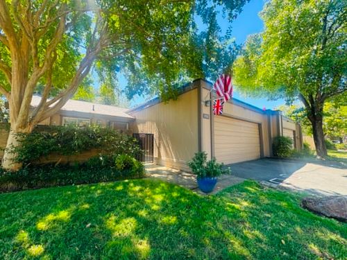1902 Bechelli Ln, Redding, CA, 96002-0132 | Card Image