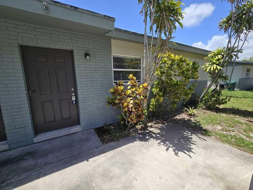 a-4003 Avenue I, Fort Pierce, FL, 34947 | Card Image
