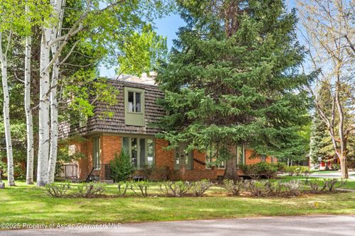 531 W Gillespie St, Aspen, CO, 81611-1240 | Card Image