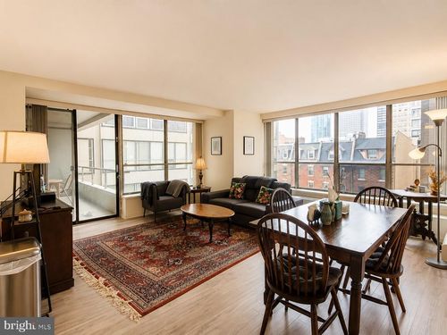 401-224 W Rittenhouse Sq, PHILADELPHIA, PA, 19103-5739 | Card Image