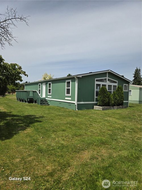 73-24919 Hoehn Rd, Sedro Woolley, WA, 98284-9754 | Card Image