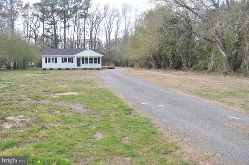 7518 Dividing Creek Rd, POCOMOKE CITY, MD, 21851-3718 | Card Image