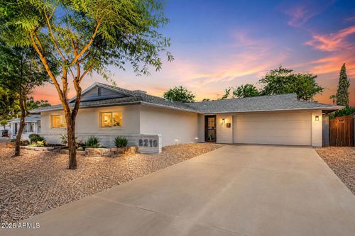 8219 E Valley View Rd, Scottsdale, AZ, 85250-6620 | Card Image