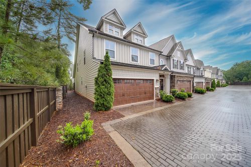 5918 Barrowlands Ct, Charlotte, NC, 28210-7050 | Card Image