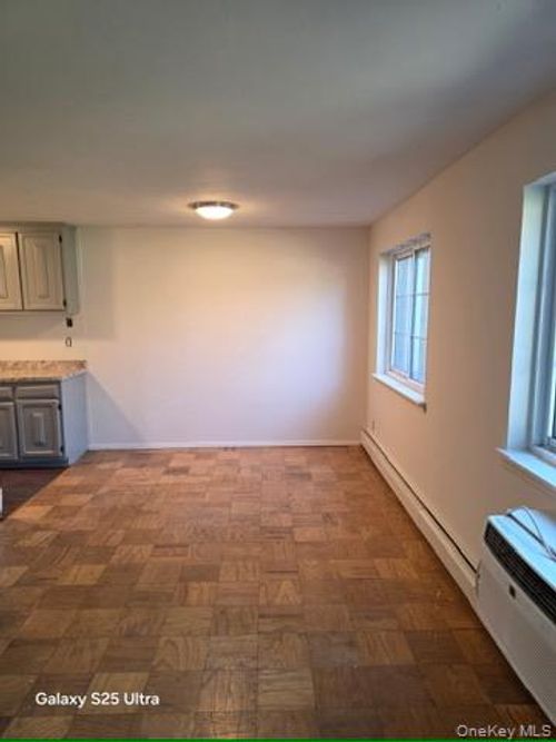 apt-24-1233 Melville Rd, Farmingdale, NY, 11735-1311 | Card Image