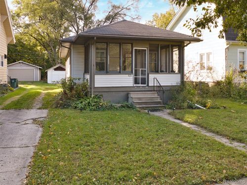 621 Saint Louis St, Ferndale, MI, 48220-3236 | Card Image