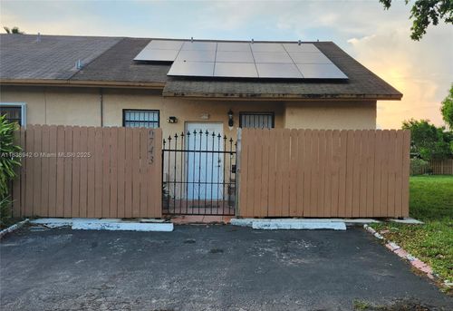 6743-6743 Nw 192nd Ln, Hialeah, FL, 33015-2478 | Card Image
