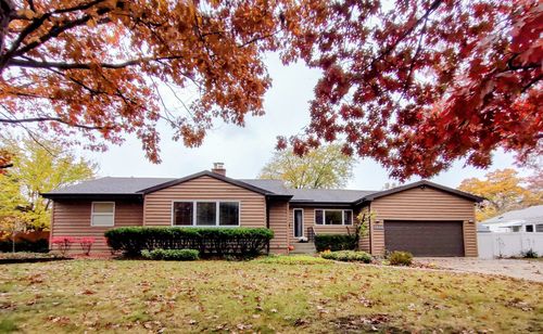 7249 W 109th Pl, Worth, IL, 60482-1111 | Card Image