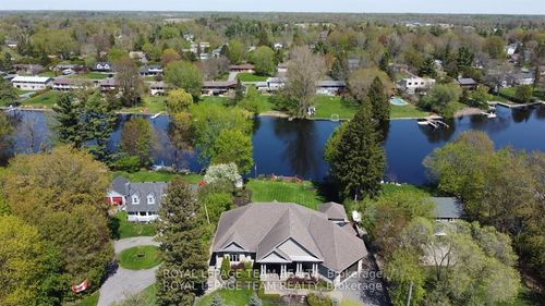 5591 Manotick Main St, Manotick, ON, K4M0T6 | Card Image