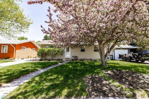 1124 14th St N, Moorhead, MN, 56560-1607 | Card Image