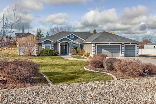 2104 Shelley Drive, Payette, ID, 83661-2666 | Card Image