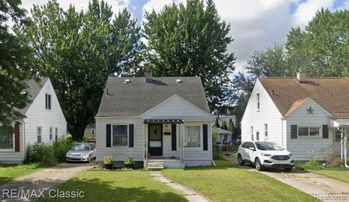 28675 Barton St, Garden City, MI, 48135-2705 | Card Image