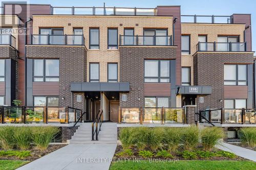 4-235 Mclevin Ave, Toronto, ON, M1B6C3 | Card Image