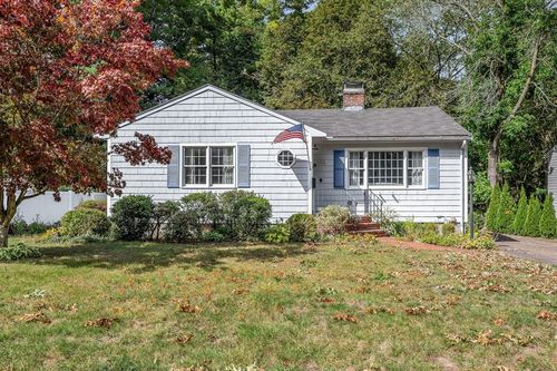 64 Forest Hill Ave, Lynnfield, MA, 01940-1703 | Card Image