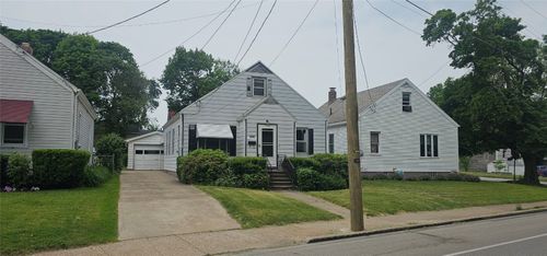 3308 Glenwood Park Ave, Erie, PA, 16508-2717 | Card Image
