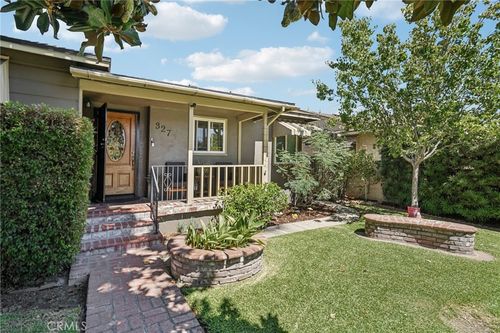 327 E 11th St, Upland, CA, 91786-4859 | Card Image
