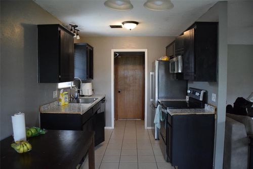 6410 Sw Atterbury Dr, Lawton, OK, 73505-7635 | Card Image