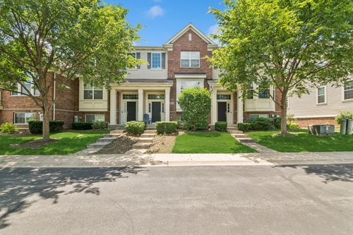6518 Lilac Blvd, Hanover Park, IL, 60133-3977 | Card Image