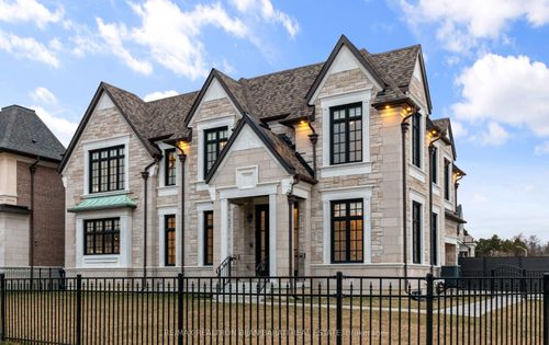 29 Ballyconnor Crt, North York, ON, M2M0B6 | Card Image