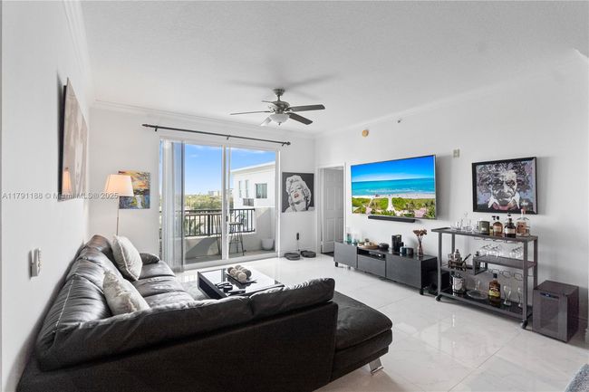 APT-603 - 2401 Ne 65 Th St, Condo with 3 bedrooms, 2 bathrooms and null parking in Fort Lauderdale FL | Image 5
