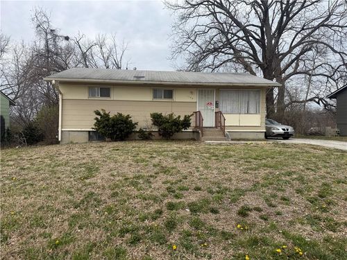 7408 E 49th Ter, Kansas City, MO, 64129-2045 | Card Image