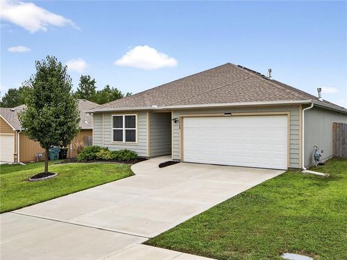 21736 Franklin St, Spring Hill, KS, 66083 | Card Image